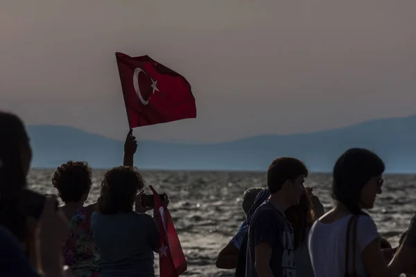 Tömeg emlékére Izmir felszabadító görögök — Stock Fotó