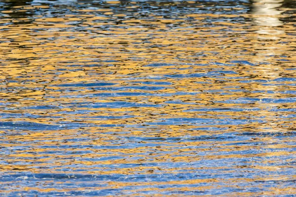 Reflejos de agua en el mar —  Fotos de Stock