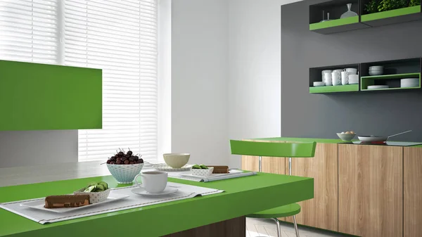 Minimalista cocina gris con detalles de madera y verde, vegetariano — Foto de Stock