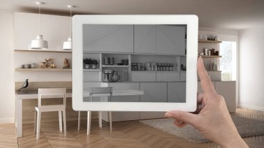 Tablet gösteren modern mutfak kroki tutarak veya çizim el. Re