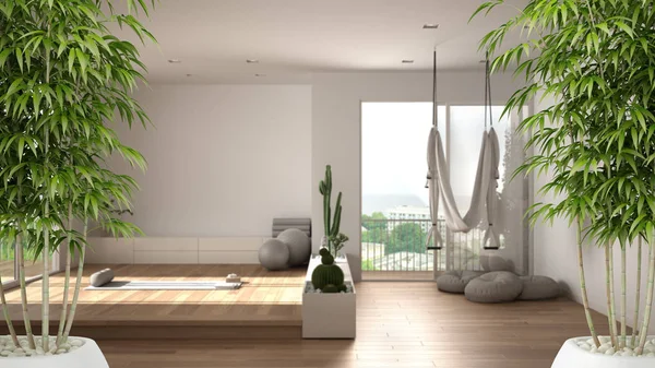 Interior zen con planta de bambú en maceta, concepto de diseño de interiores naturales, estudio de yoga vacío, espacio abierto mínimo, organización espacial con esteras y accesorios, listo para la práctica de yoga — Foto de Stock