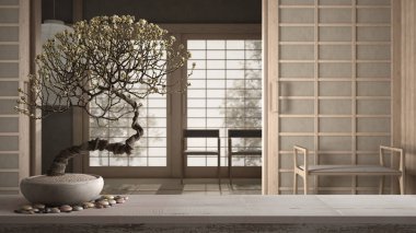 Çakıl taşı ve saksı çiçekli klasik ahşap masa rafı, beyaz çiçekler, şilte, tatami, pirinç kağıdı kapılı boş oda, geleneksel çay odası, zen temizliği mimarisi konsepti
