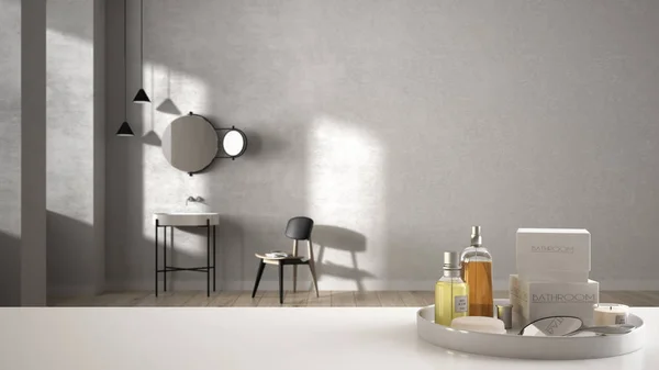 Spa, hotellbadrum koncept. Vit bordsskiva eller hylla med badtillbehör, toalettartiklar, över suddig klassisk minimalistisk badrum, modern arkitektur inredning — Stockfoto