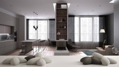 Beyaz masa, masa ya da raf, yıldız ya da çiçek şeklinde beş yumuşak beyaz yastık, modern mutfak, yemek odası ve dinlenme odası üzerinde, mimari iç mimari tasarım konsepti