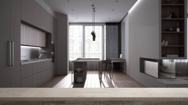 Ahşap eski masa üstü ya da raf yakın çekim, modern mutfak üzerinde ada ve tabureler, parke döşemeler, saksı bitkileri, ahşap tavan arası, beyaz mimari iç tasarım.