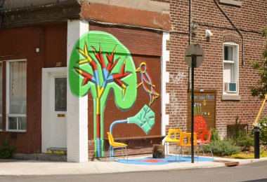 Montreal, Kanada - 20 Ağustos 2014: Kentsel çağdaş kültür sokak sanat graffiti