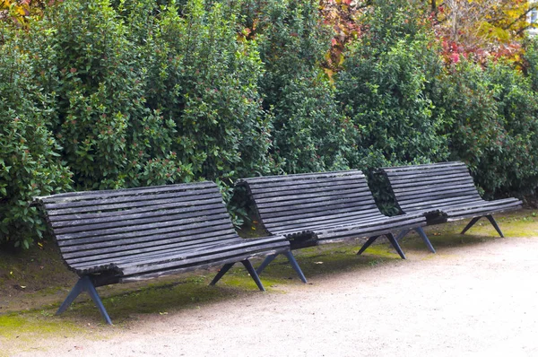 Three Old Wooden Bench City Park — Stock Photo, Image
