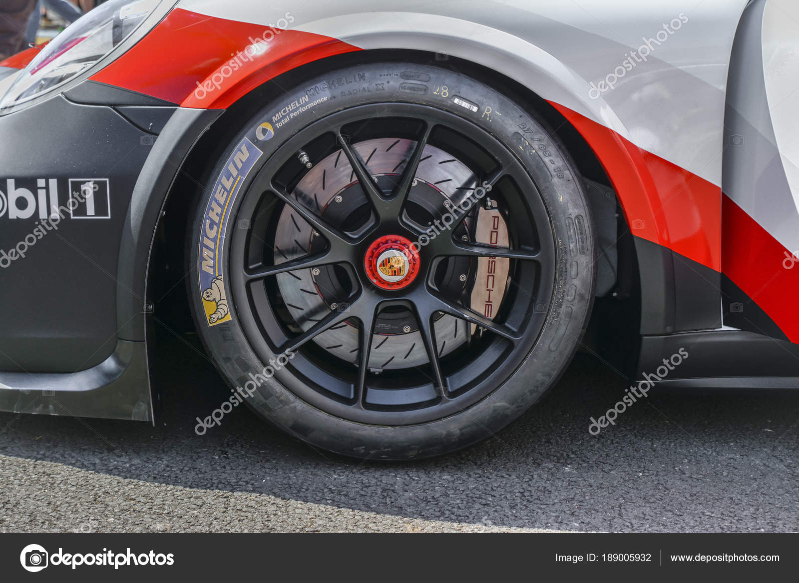 Le Mans France June 18 17 Exposition Of Porsche 911 Rsr Of Porsche Gt Team Stock Editorial Photo C Kipgodi