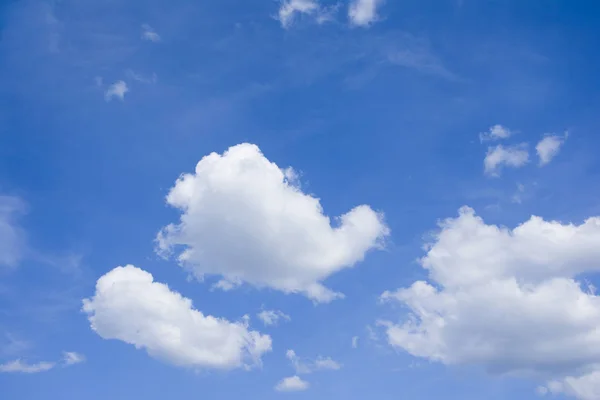 Blauer Himmel Hintergrund Mit Weissen Wolken Tag Sonnenschein Fruhling Stock Photo 161471002