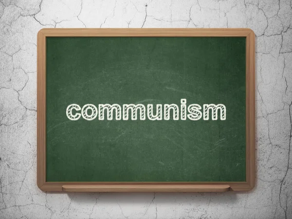 Politiek concept: communisme op schoolbord achtergrond — Stockfoto