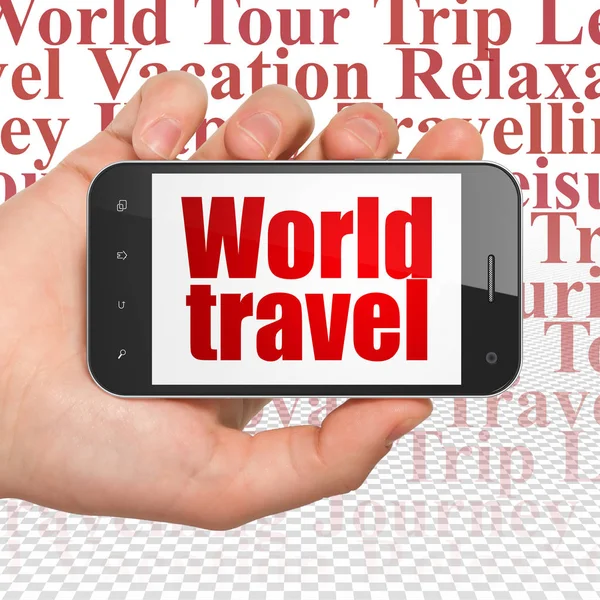 Концепція подорожі: Рука тримає смартфон зі світом Подорожі на дисплеї — стокове фото