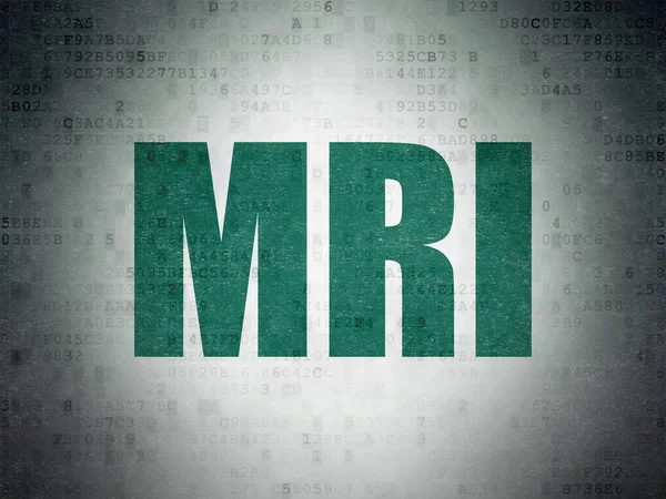 แนวคิดทางการแพทย์: MRI บนพื้นหลังกระดาษข้อมูลดิจิตอล — ภาพถ่ายสต็อก