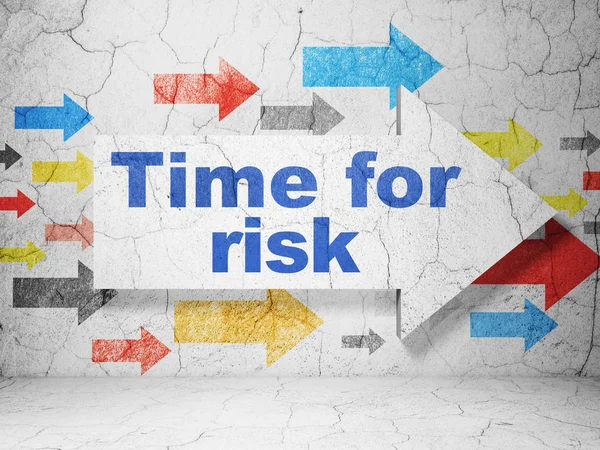 Time concept: arrow with Time For Risk on grunge wall background — Stock Photo, Image