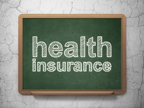 Pojęcie ubezpieczenia: ubezpieczenie zdrowotne na tle tablica — Zdjęcie stockowe