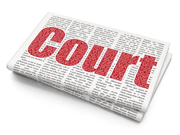 Понятие права: Суд на фоне газет — стоковое фото