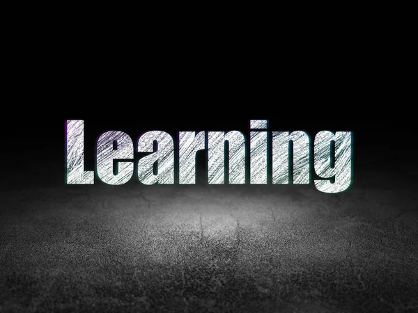 Bildungskonzept: Lernen im Grunge Dark Room — Stockfoto