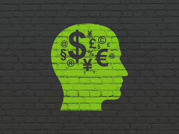 Concepto de marketing: Head With Finance Symbol en el fondo de la pared —  Fotos de Stock