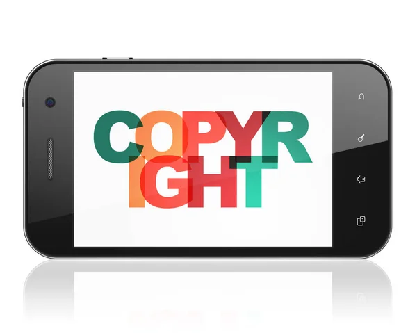 Concepto de ley: Smartphone con copyright en pantalla — Foto de Stock