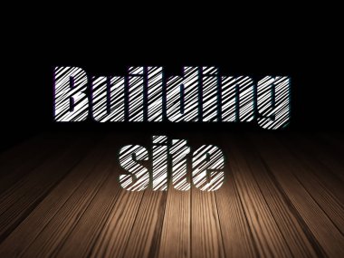 Bina inşaat kavramı: şantiye grunge karanlık odada