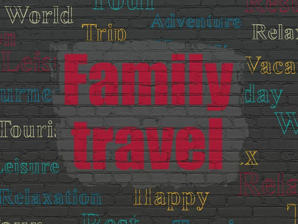 휴가 개념: 벽 바탕에 가족 여행 — 스톡 사진