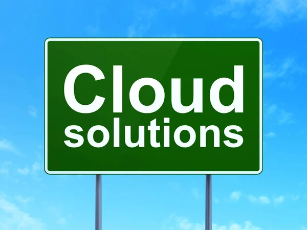 Concetto di cloud computing: soluzioni cloud su sfondo cartello stradale — Foto Stock