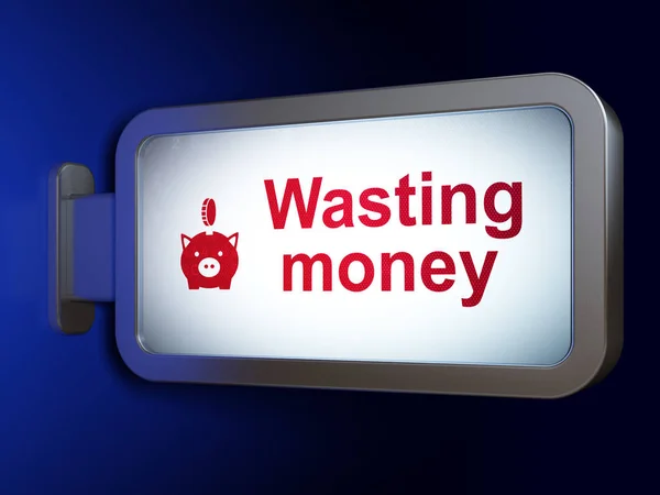 Concetto di denaro: sprecare denaro e Money Box con moneta su sfondo cartellone — Foto Stock