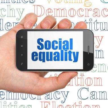 Politika kavramı: el Holding Smartphone ile ekranda sosyal eşitlik