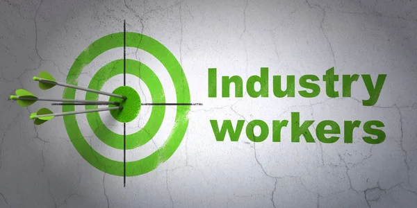 Fertigungskonzept: Ziel- und Industriearbeiter im Hintergrund — Stockfoto