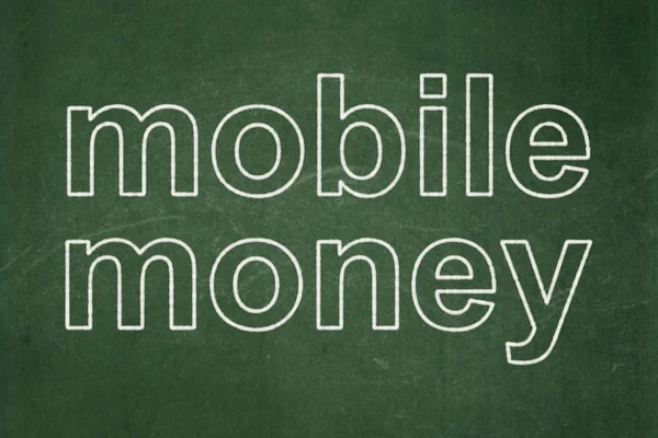 Banking konceptet: mobila pengar på svarta tavlan bakgrund — Stockfoto