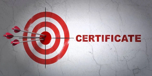 Wet concept: target en certificaat op muur achtergrond — Stockfoto