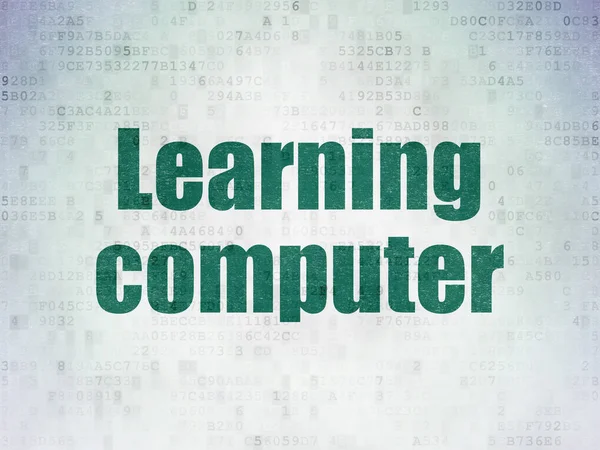 शिक्षण संकल्पना: डिजिटल डेटा पेपर पार्श्वभूमीवर संगणक शिकणे — स्टॉक फोटो, इमेज