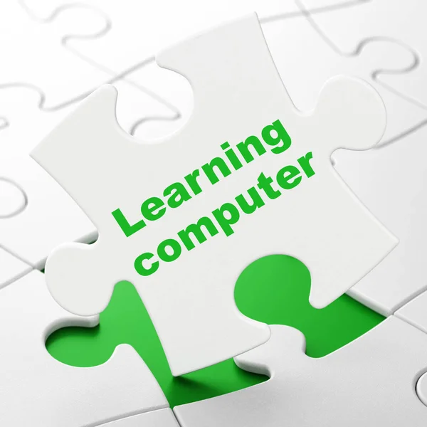 Koncepce vzdělávání: učení počítač na pozadí puzzle — Stock fotografie