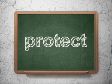 Gizlilik kavramı: Kara tahta arka plan üzerinde korumak