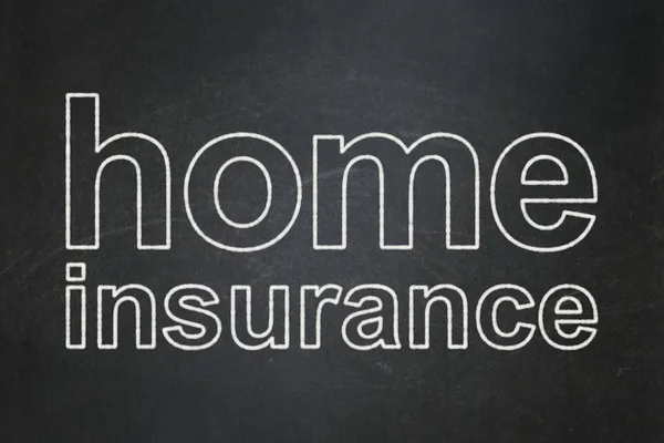 保険の概念: 黒板背景にホーム保険 — ストック写真