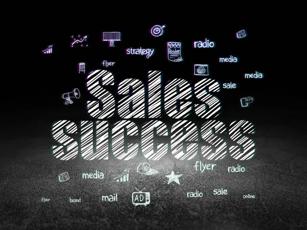 Koncepcja marketingu: sukces sprzedaży w ciemnym pokoju grunge — Zdjęcie stockowe