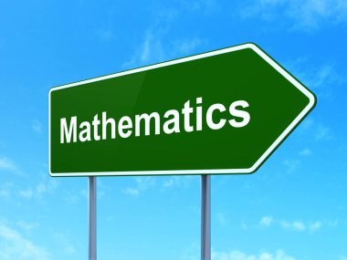 Eğitim kavramı: Matematik yol işareti arka plan üzerinde