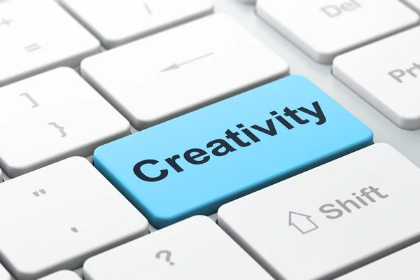 Pazarlama kavramı: yaratıcılık bilgisayar klavye arka plan üzerinde — Stok fotoğraf