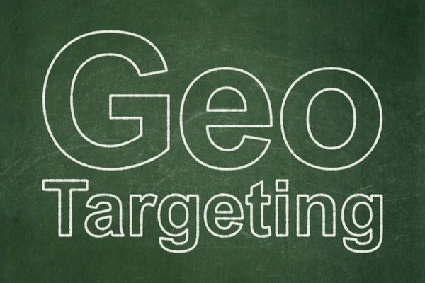 Obchodní koncept: Geo cílení na tabuli pozadí — Stock fotografie