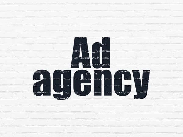 Concepto de marketing: Agencia de publicidad sobre fondo de pared — Foto de Stock