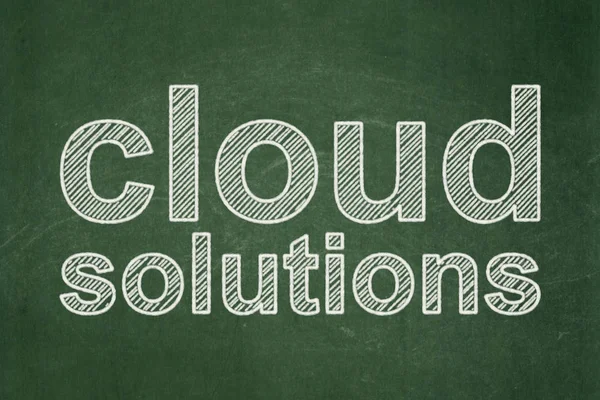 Cloud computing konceptet: molnlösningar på svarta tavlan bakgrund — Stockfoto