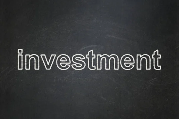 Koncepcja Biznesowa: inwestycje na tablica tło — Zdjęcie stockowe