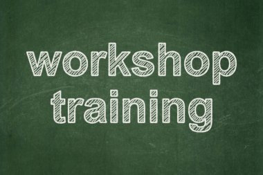 Eğitim kavramı: atölye Eğitim kara tahta arka plan üzerinde