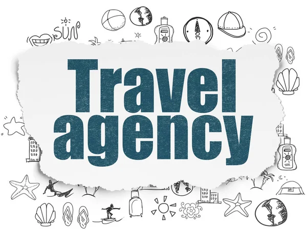 Концепция туризма: Туристическое агентство на фоне порванной бумаги — стоковое фото