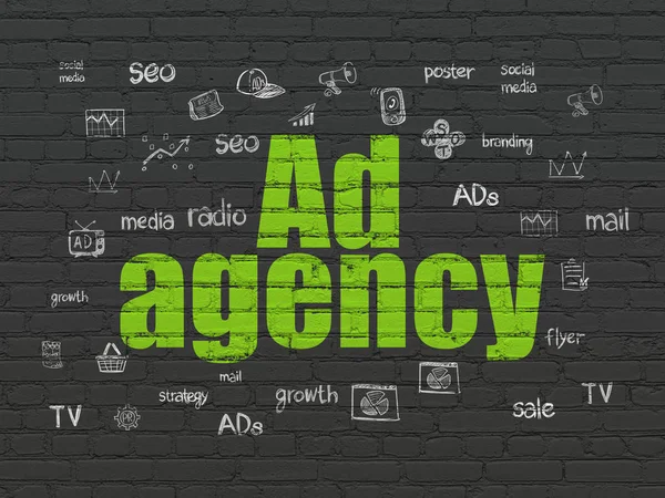 Концепция рекламы: Рекламное агентство на фоне стен — стоковое фото