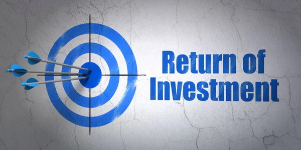 Financiën concept: target en Return of Investment op muur achtergrond — Stockfoto