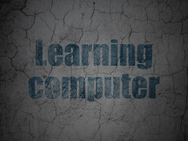 Concetto di studio: Learning Computer su sfondo grunge wall — Foto Stock