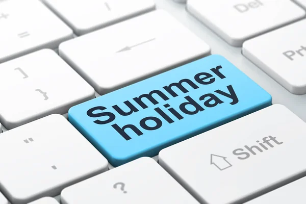 Conceito de viagem: férias de verão no fundo do teclado do computador — Fotografia de Stock