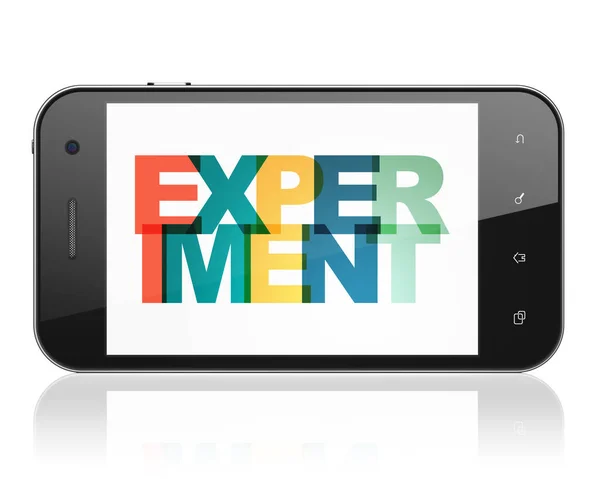 Wissenschaftskonzept: Smartphone mit Experiment auf dem Display — Stockfoto