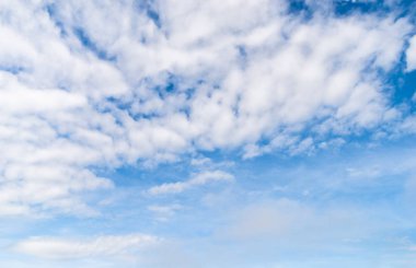Cloud, doğa kavramı mavi gökyüzü.