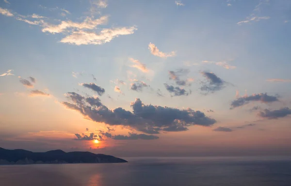Sunset bulvarında İyon Denizi